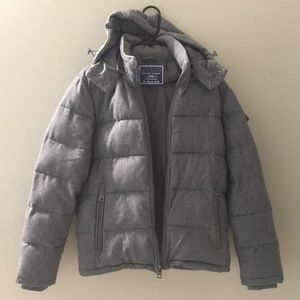 Guess jacket. Like new , in perfect condition.